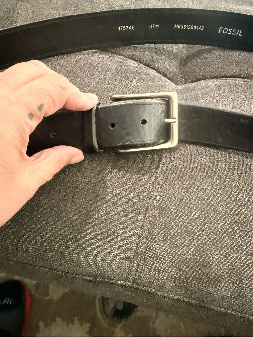 Fossil Black Leather Men’s Belt with Brushed Metal Buckle